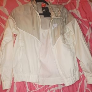 Nike Women's windrunner jacket